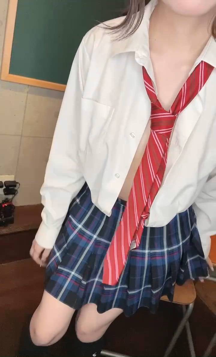 CHERRY WEST - うい動画サムネイル