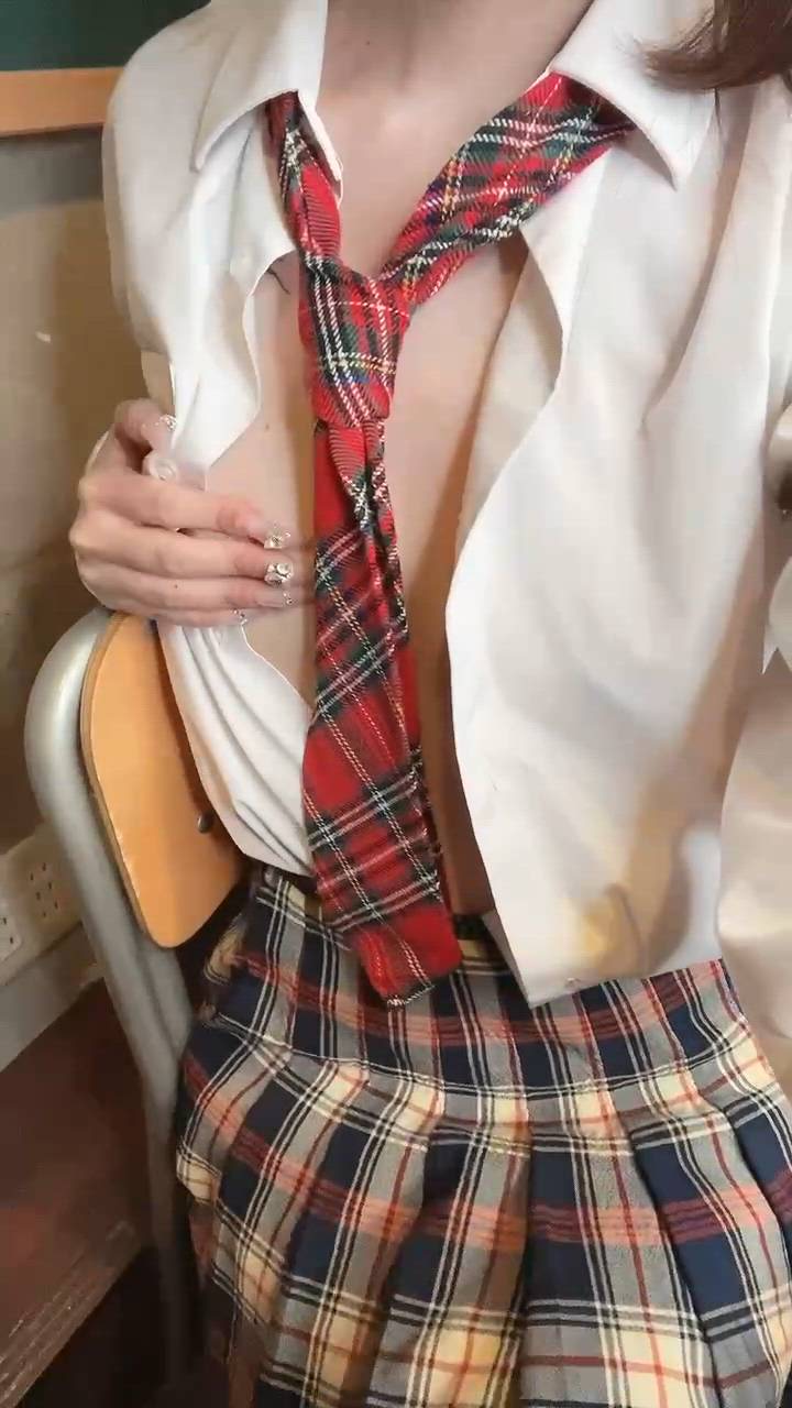 CHERRY WEST - うい動画サムネイル