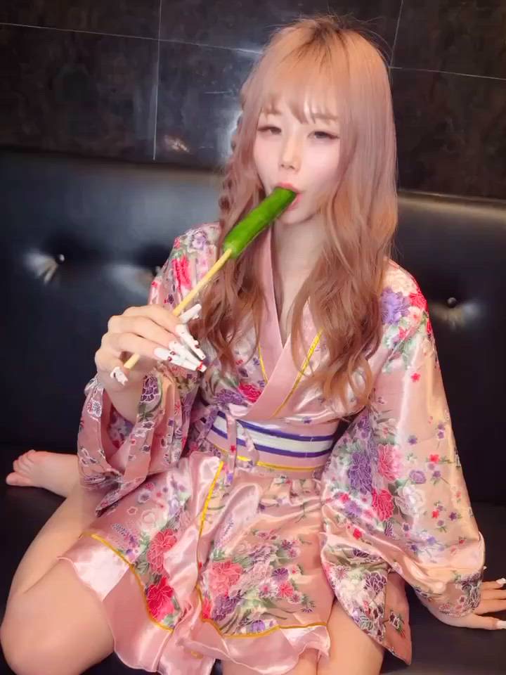 LOVEST - あいす動画サムネイル